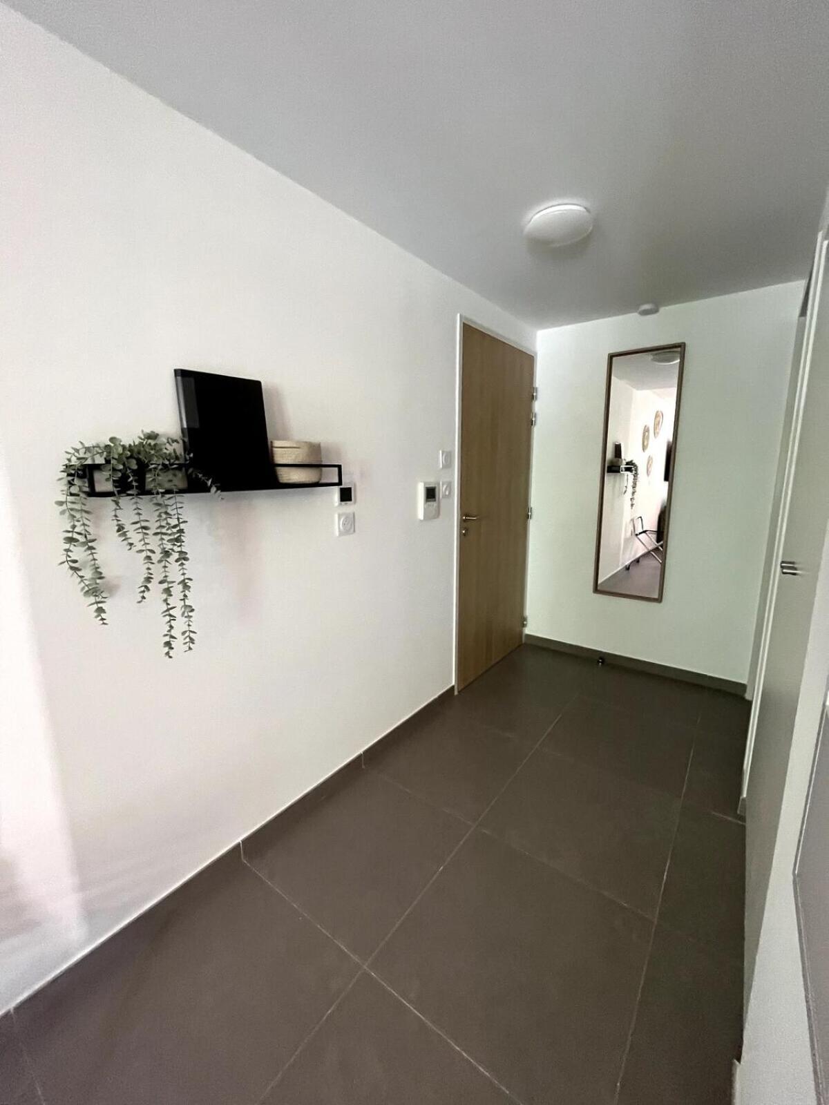 Sous Les Platanes Apart otel Velaux Dış mekan fotoğraf
