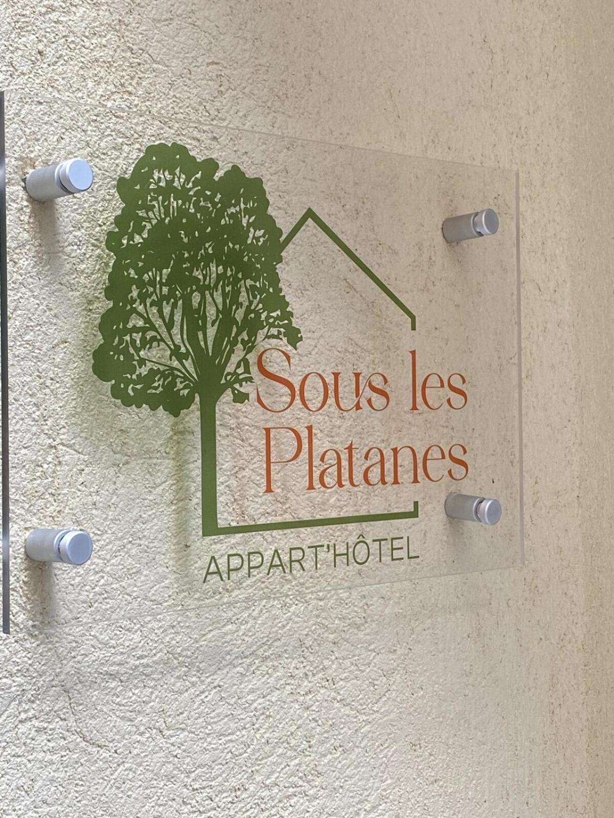 Sous Les Platanes Apart otel Velaux Dış mekan fotoğraf
